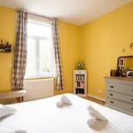 Family Near Lille With Garden & Parking *