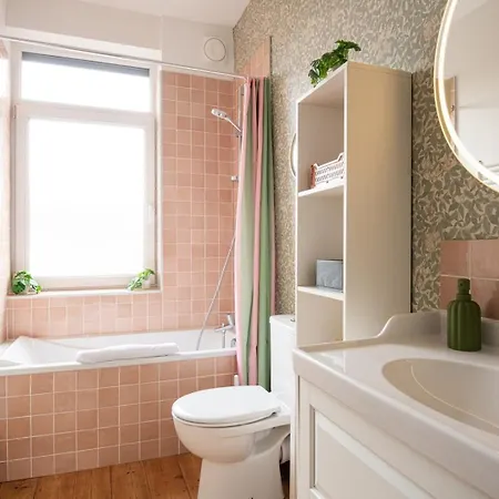 بيت للعطل Family Near Lille With Garden & Parking *